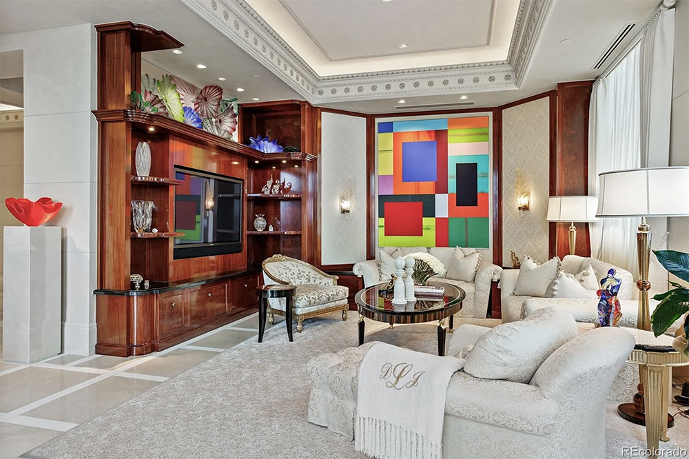 Traditional mixed with Contemporary styling at North Creek's Unit 701